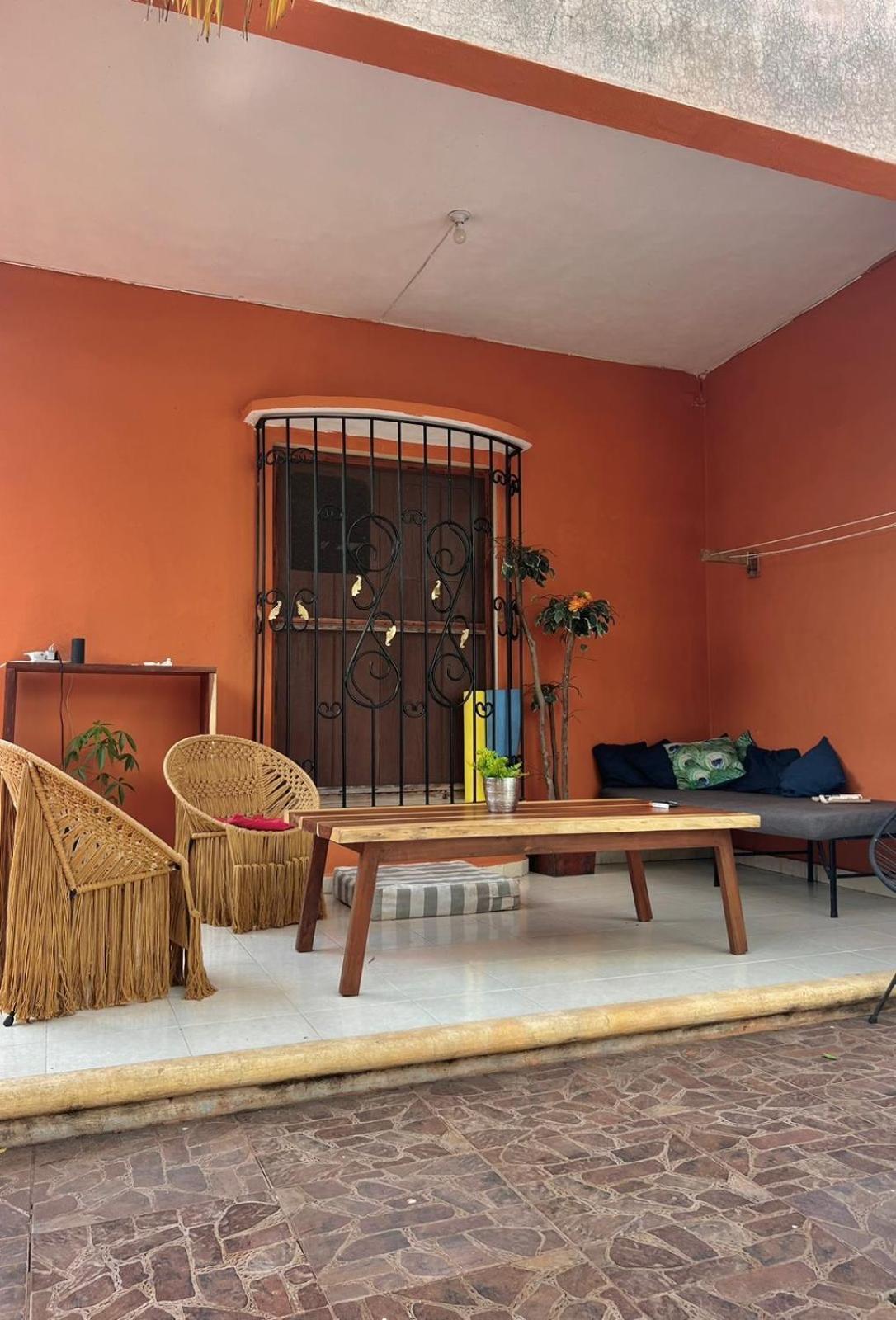Alena Hostal Valladolid  Zewnętrze zdjęcie